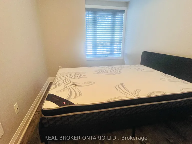 320 John St #214 — Photo 17