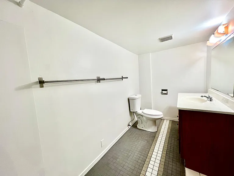 2421 NW 59th St #3 — Photo 12