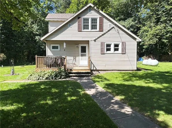 1006 8th Avenue, Barron, WI 54812