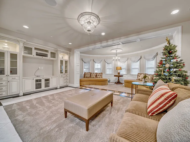 137 W Winnie Way — Photo 18