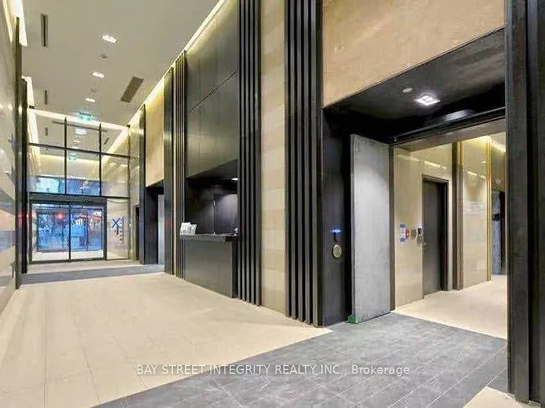 501 Yonge St #4205 — Photo 6