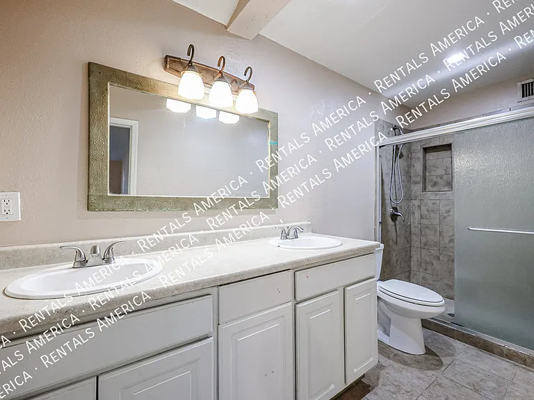 630 E Jensen St #128 — Photo 21