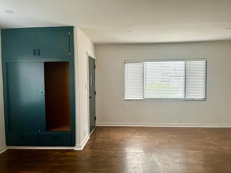4525 San Carlos Ave — Photo 13