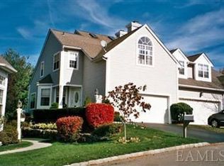 67 Roundtop Rd, Yonkers, NY 10710