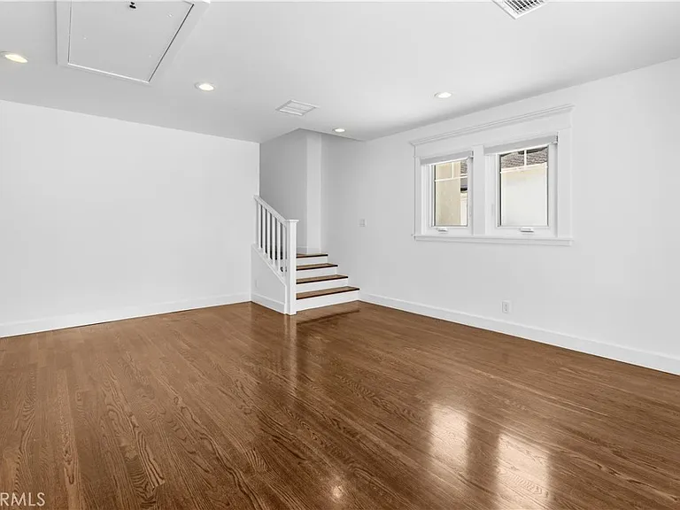 659 W Sycamore Ave — Photo 20