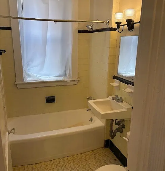 219 Harvard Ave #4 — Photo 5