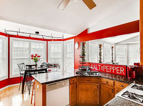 4th image of 817 Symphony Dr #0