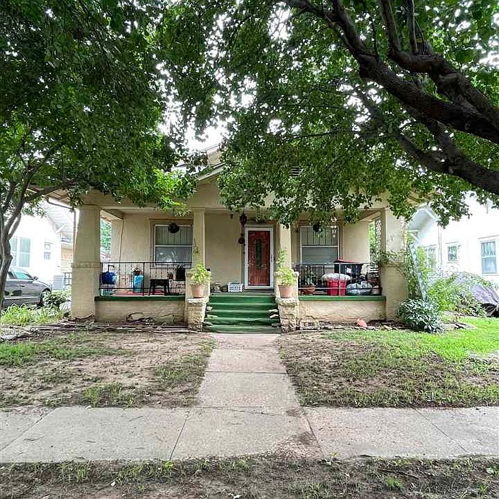 1st image of 906 E Broadway Ave