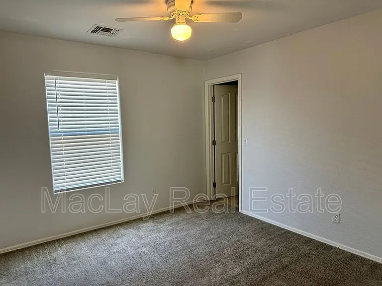 5809 E Hampton Ave — Photo 17
