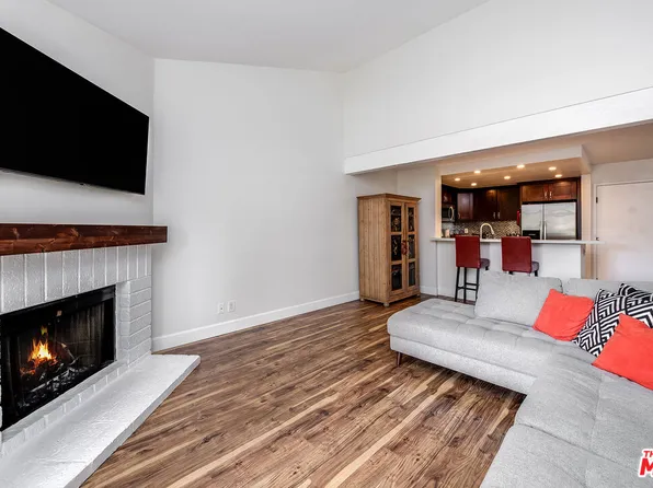 5800 Owensmouth Ave APT 81, Woodland Hills, CA 91367