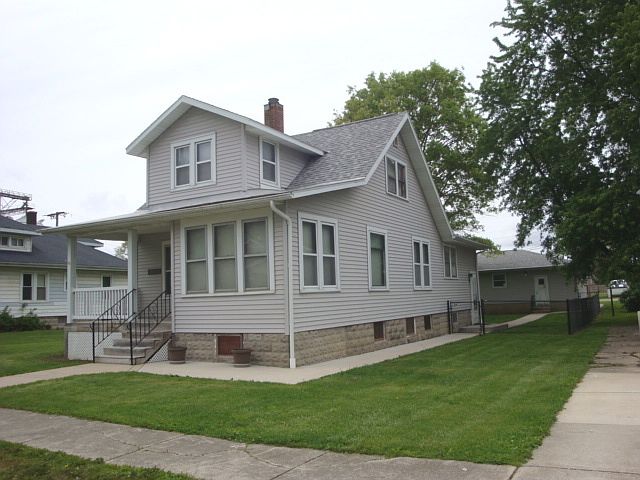 1st image of 221 W Garfield Ave