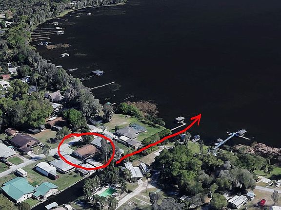 3rd image of 6425 Jenny Dr