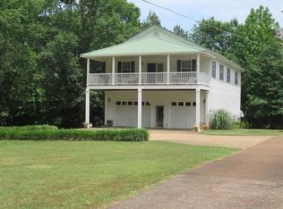 2280 Oak Grove Rd, Savannah, TN 38372