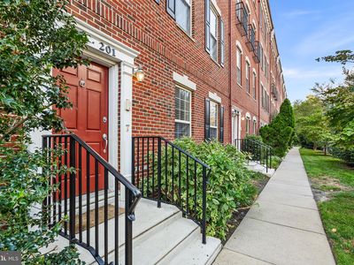 200 Governors Ct, Philadelphia, PA, 19146
