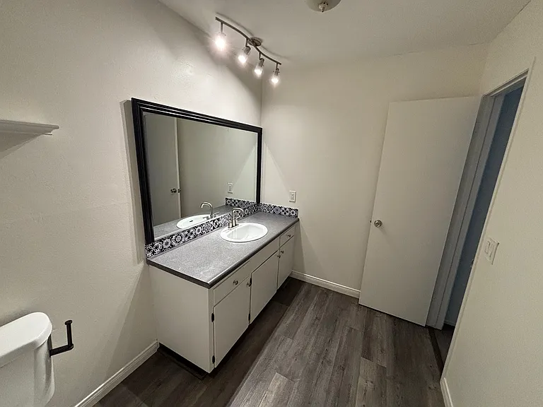 1800 E Heim Ave #44 — Photo 15