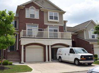 6615 Berry Creek Ln #1, West Bloomfield, MI 48322