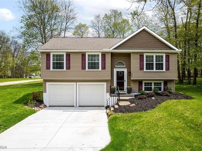 303 Broken Fence Dr, Medina, OH, 44256