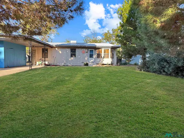 907 Alamosa St, Carlsbad, NM 88220