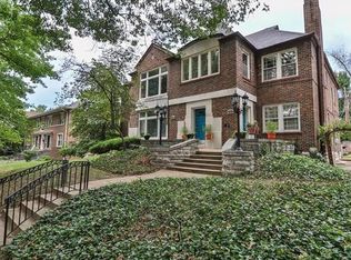 7509 Cromwell Dr, Saint Louis, MO 63105
