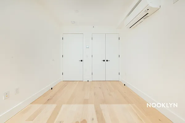 Rented by Nooklyn NYC LLC | media 43