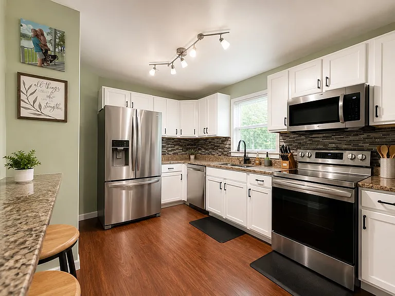 13135 Haddock Rd — Photo 3