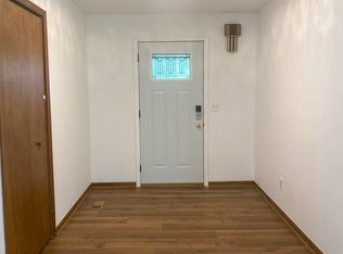 23589 Hickory Grove Ln, Novi, MI 48375