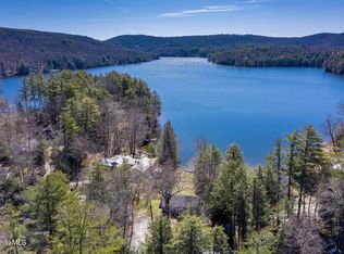 7 Point Rd, Monterey, MA 01245