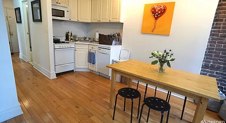 Rented by R New York