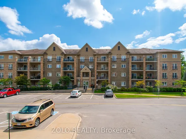 41 Ferndale Dr S #312, Barrie, ON L4N 5T6