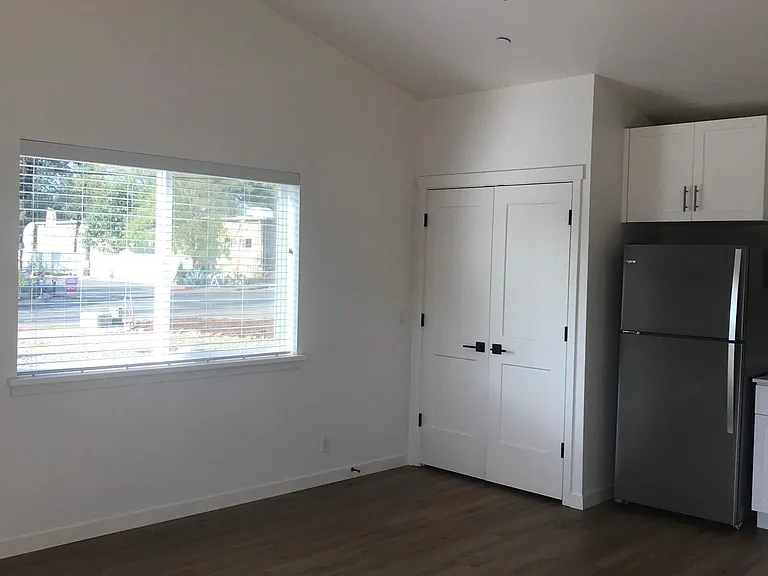1147 Elliott Rd #3 — Photo 4