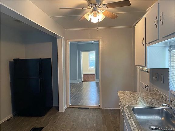 5th image of 13 W Conkling Ave #1