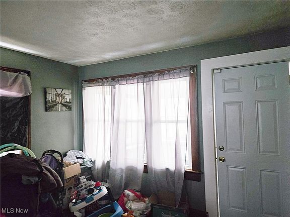 4th image of 710 Lakemont Ave