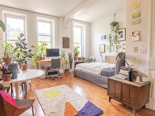 Rented by Daniel Gale Sotheby's International Realty | media 19