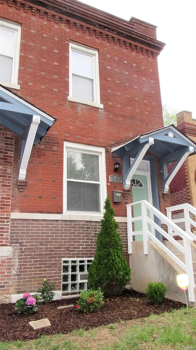 3143 Cherokee St photo 1