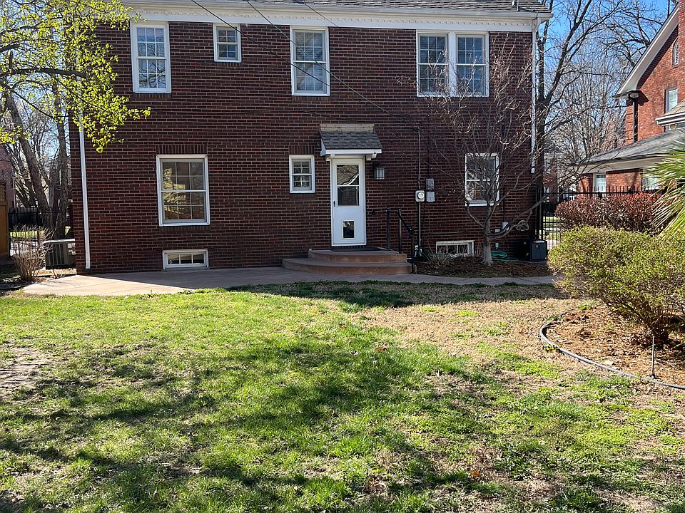 2nd image of 260 S Dellrose Ave