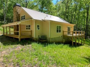 175 Broadtree Branch Dr, Hayesville, NC 28904