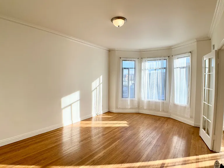 2760 Sutter St #304 — Photo 10