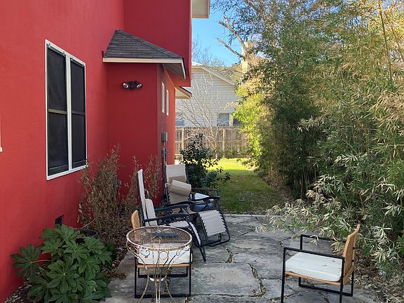 Exterior seating area