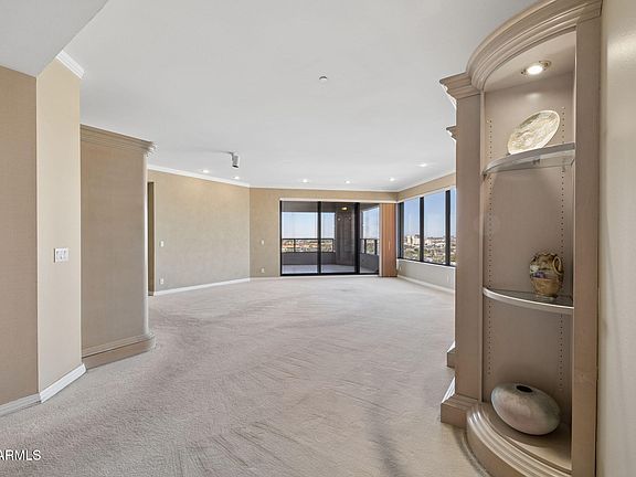 5th image of 1040 E OSBORN Road #803