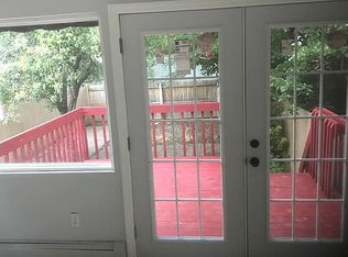 911 Arnow Ave, Bronx, NY 10469