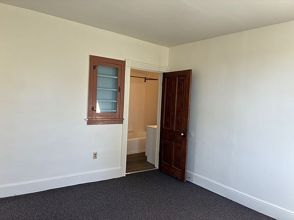 4th image of 124 W Willow Rd