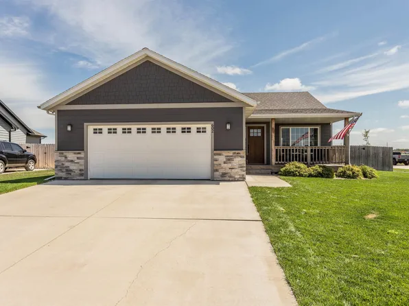 602 Creekside Trl, Harrisburg, SD 57032