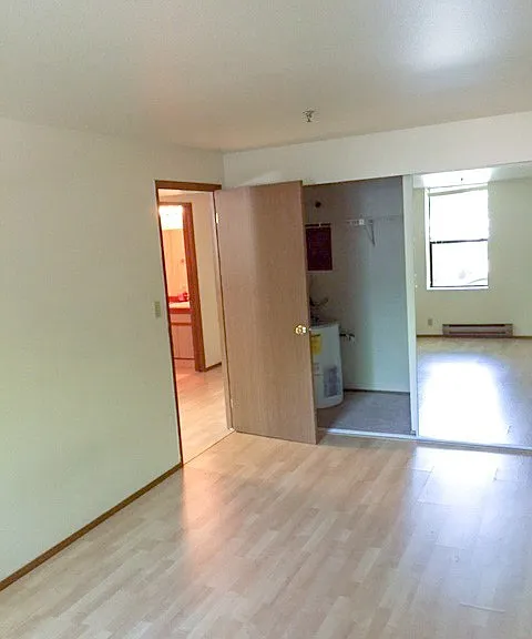 Tuscany Apartments — Photo 6