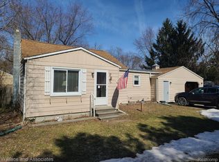 7175 Birchcrest Rd, Lexington, MI 48450