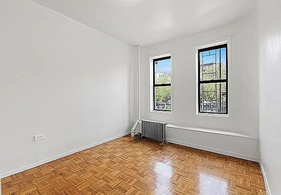 3rd image of 205 Allen St #12