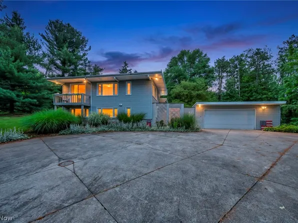 1425 Partridge Ln, Akron, OH 44333