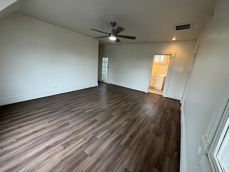1260 E Emerson Ave #1 — Photo 3
