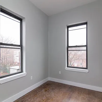Rented by Nooklyn NYC LLC | media 76