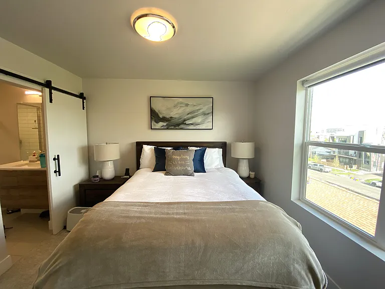 1810 Irving St #2 — Photo 6