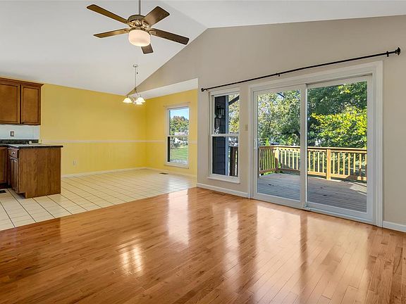 5th image of 2113 Hungerford Dr